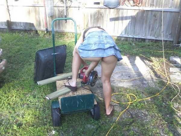 in_gradina_cu_masina