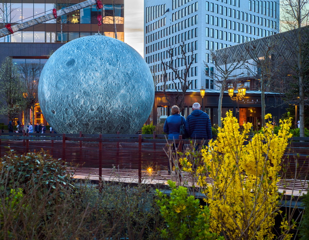 Museum_of_the_Moon_Iulius_Town_02