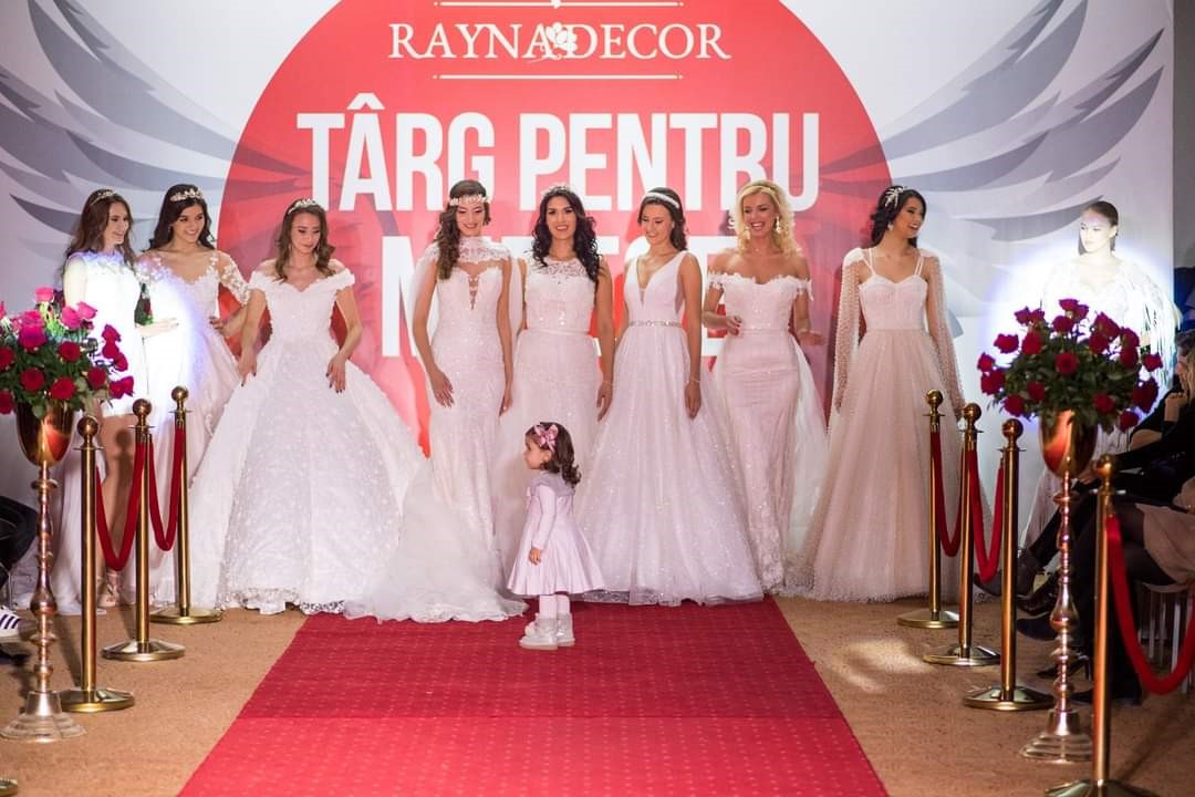 T_rg_pentru_mirese_03